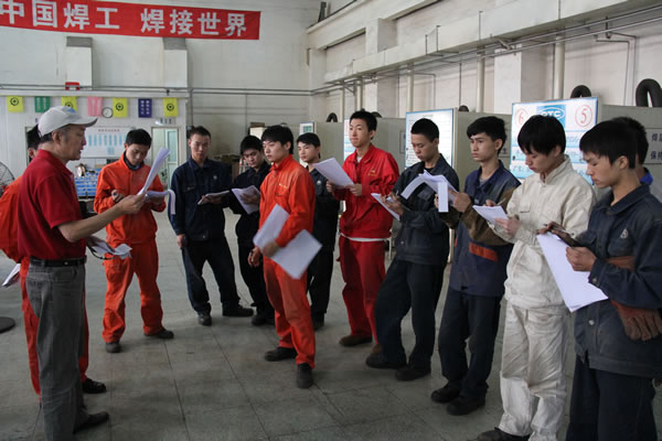 第42届世界技能大赛焊接项目10进5选拔赛现场